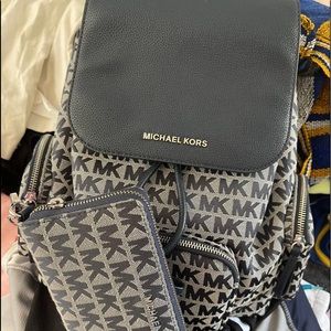 Mk backpack Abby style navy blue and wallet